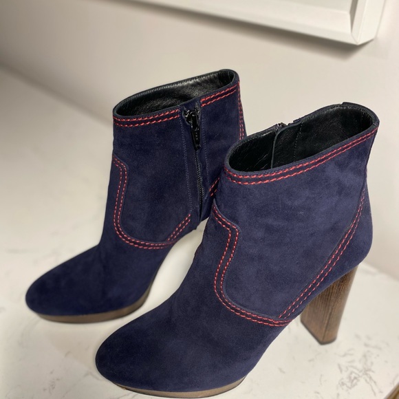 Burberry ankle boot, Hazelburst 115, blue suede, wood-effect heel. Red stitching - Picture 5 of 8